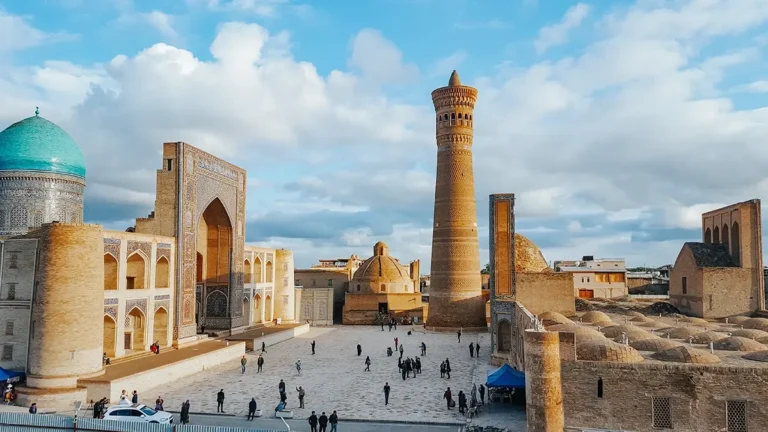 Historical Travel Overview: A Definitive Guide to Heritage Systems